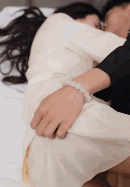 擦边短剧【玄冰灵体老婆爱上我】用肉棒帮纯阴体质治病-泡泡资源